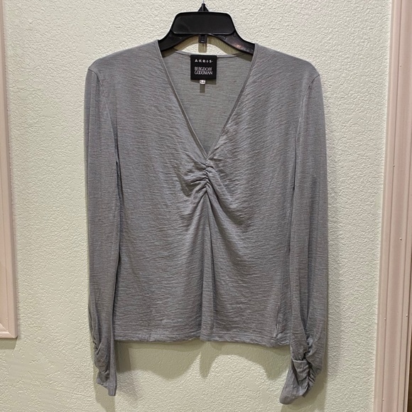 AKRIS top - Picture 1 of 4